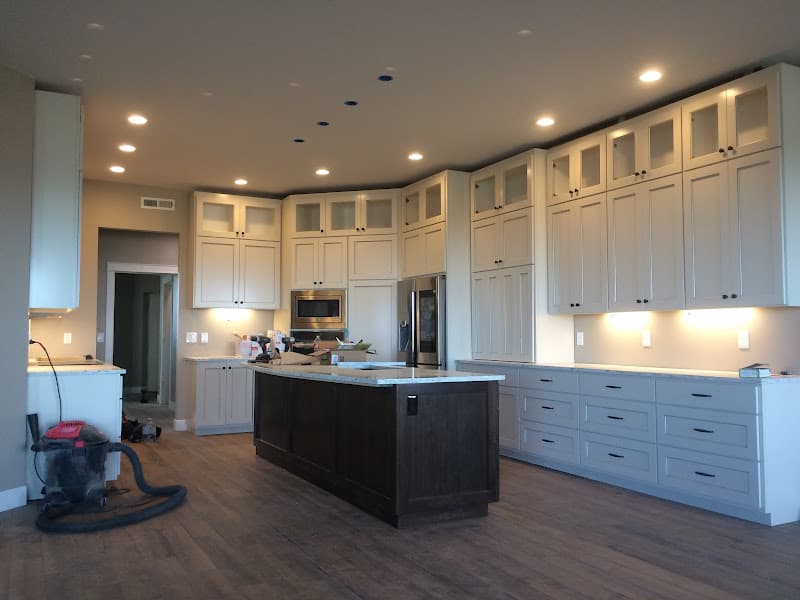 Falcon Electric photo